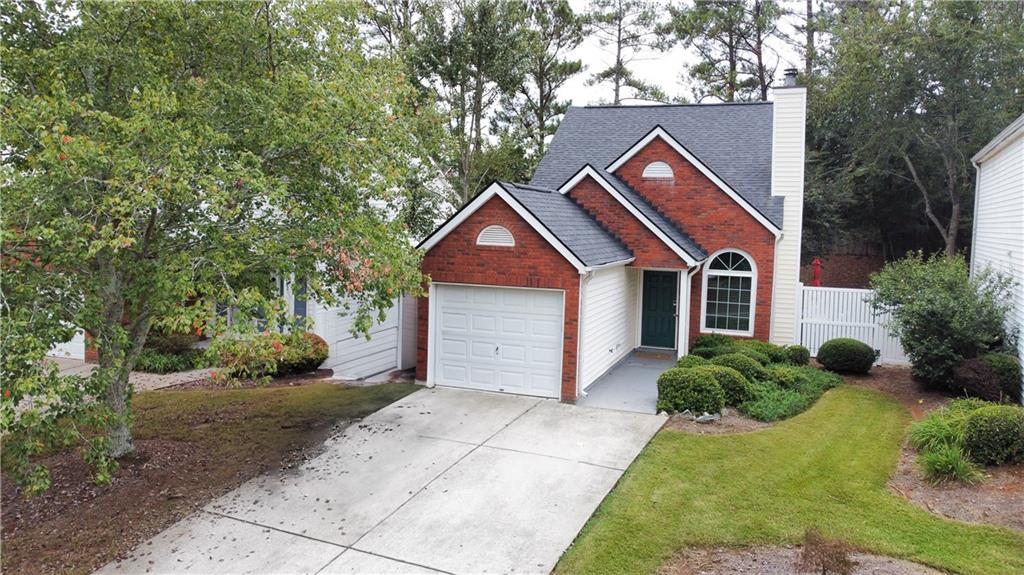 Avensong Village Cir, Alpharetta, GA 30004