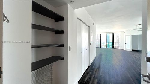 apt-2401-350 S Miami Ave, Miami, FL, 33130-1925 | Card Image