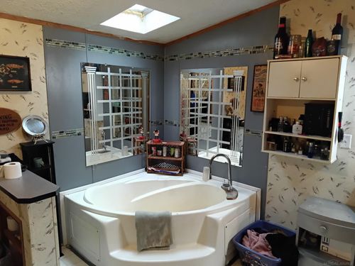 4380 14 Mile Rd, Tekonsha, MI, 49092-9406 | Card Image