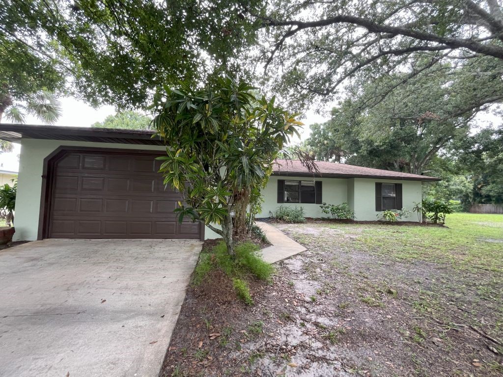 36th Ave, Vero Beach, FL 32960