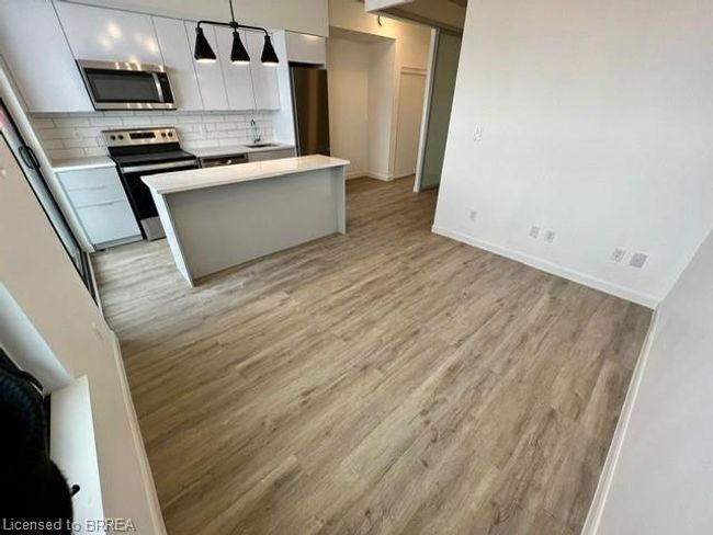 204 - 7 Erie Ave, House attached with 1 bedrooms, 1 bathrooms and 1 parking in Brantford ON | Image 15