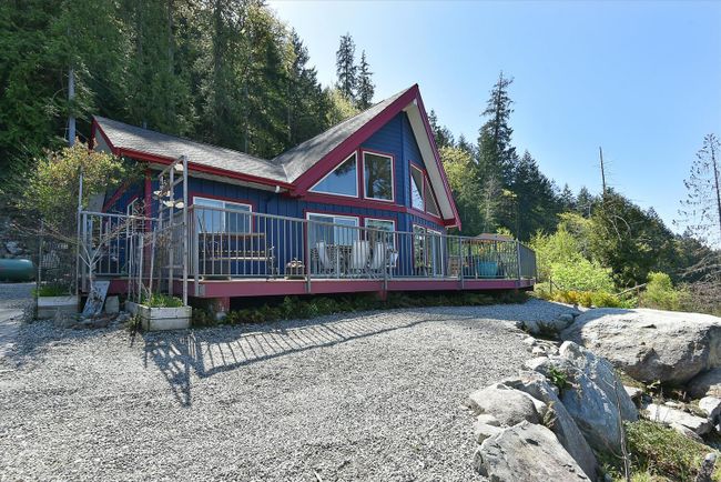 5280 Cecil Hill Road, House other with 3 bedrooms, 2 bathrooms and 4 parking in Madeira Park BC | Image 1
