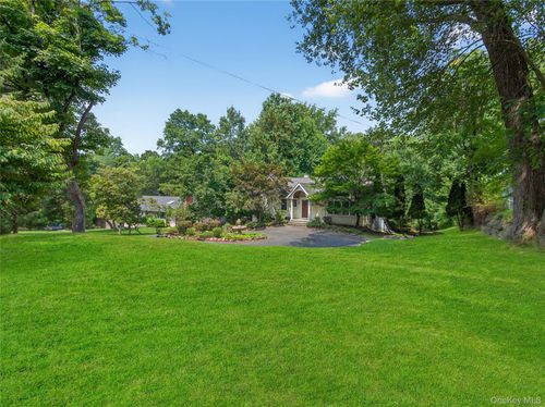 516 Oak Tree Rd, Palisades, NY, 10964-1423 | Card Image