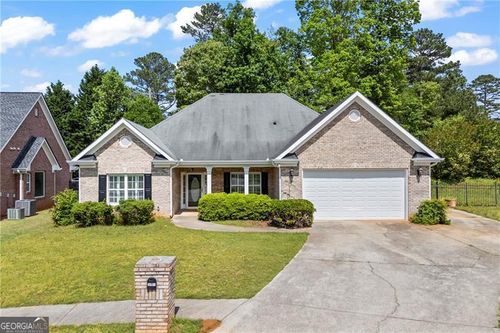 4368 Magnolia Bay Ln, Snellville, GA, 30039-7613 | Card Image
