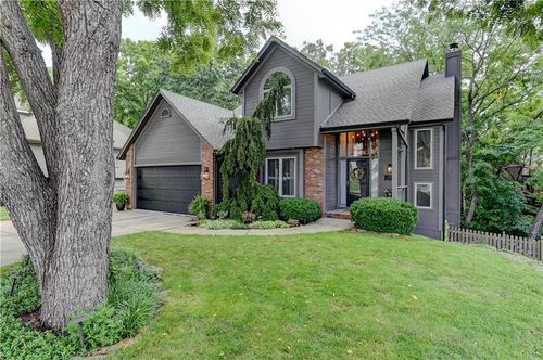 1501 Ne Deer Ct, Lees Summit, MO, 64086-5965 | Card Image