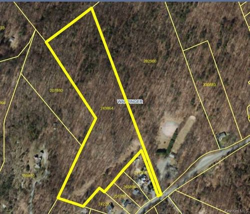382 Cedar Hill Rd, Fishkill, NY, 12524-2439 | Card Image