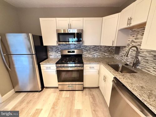 2318s-3705 S George Mason Dr, FALLS CHURCH, VA, 22041 | Card Image