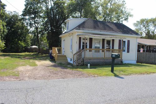 148 Station Ave, Franklinville, NJ, 08322-3522 | Card Image