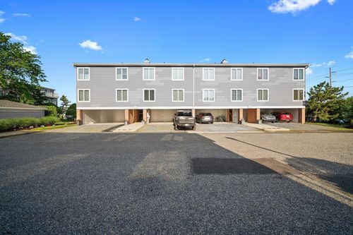314-314 Limpet Dr, Ocean City, NJ, 08226-1870 | Card Image