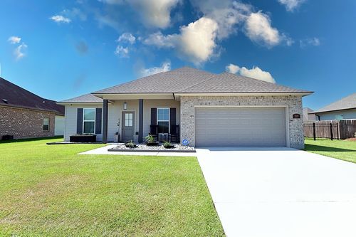 200 Margie St, Thibodaux, LA, 70301-1301 | Card Image