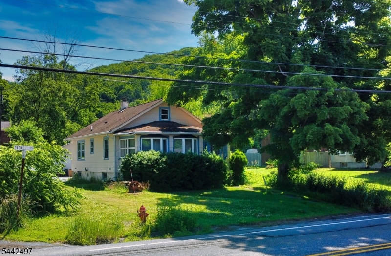 Residential in Wantage Twp. 2