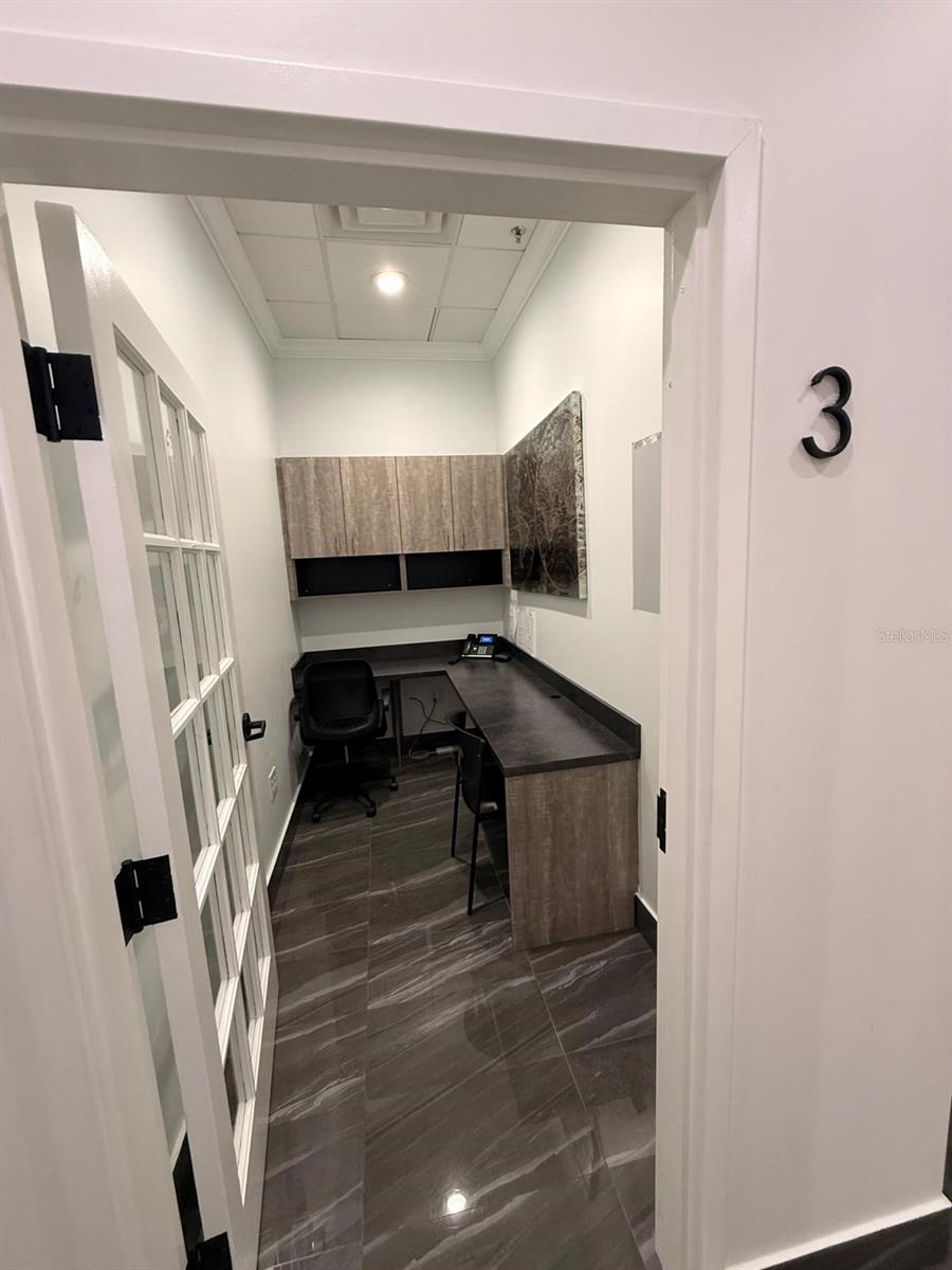 Commercial Lease in ORLANDO 2