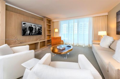 1106-102 24th St, Miami Beach, FL, 33139-1755 | Card Image