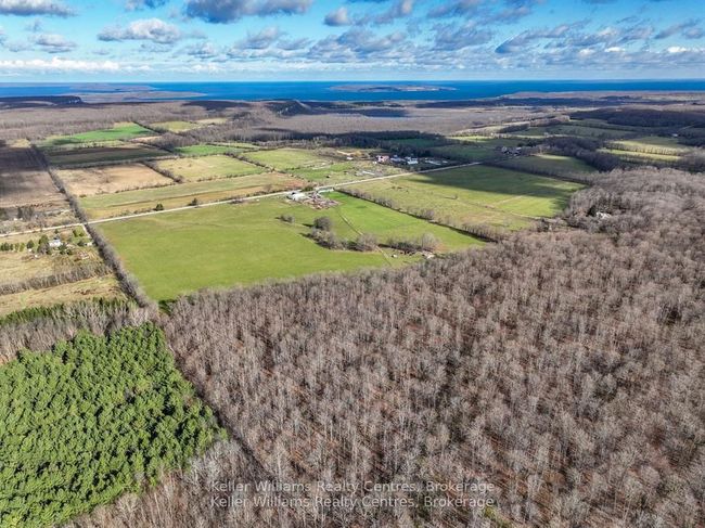 463176 Concession 24, Home with 2 bedrooms, 2 bathrooms and 20 parking in Georgian Bluffs ON | Image 7