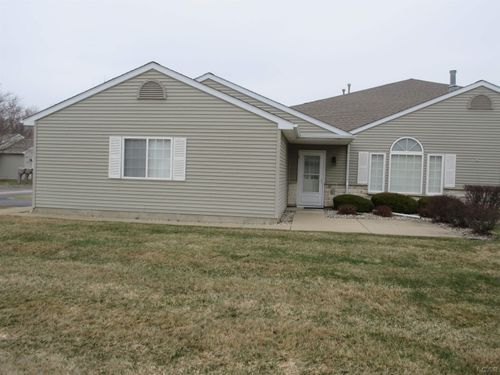 2303 Lakewood Dr, Adrian, MI, 49221-4633 | Card Image