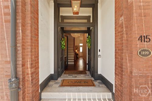 415 Whitaker St, savannah, GA, 31401-4532 | Card Image