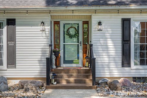 6645 Checkerberry Ln, Rockford, MI, 49341-8916 | Card Image