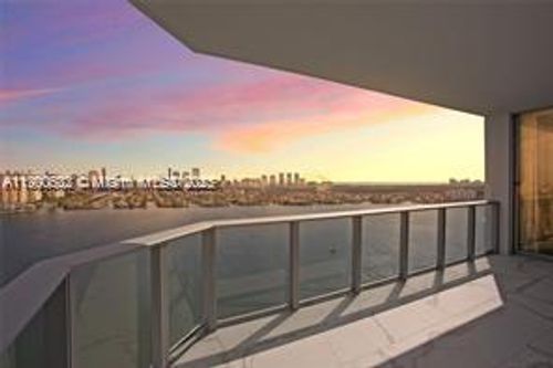 apt-2310-17301 Biscayne Blvd, Aventura, FL, 33160-5077 | Card Image