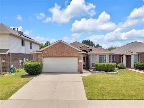 2632 Silver Hill Dr, Fort Worth, TX, 76131-2085 | Card Image