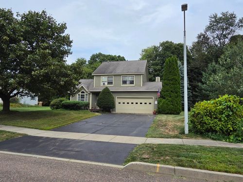 61 Giffin Ct, Colchester, VT, 05446-6026 | Card Image