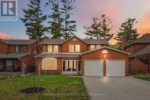 75 Windrush Trail, Scarborough, ON, M1C3Z9 | Card Image