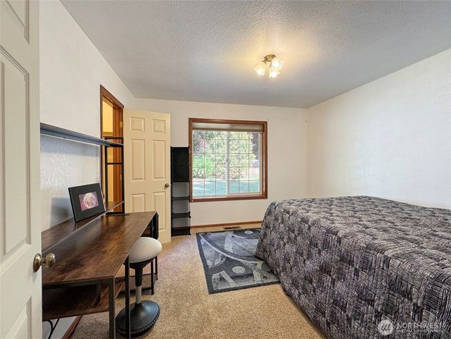 42 Charles Way, House other with 3 bedrooms, 2 bathrooms and 2 parking in Sequim WA | Image 21