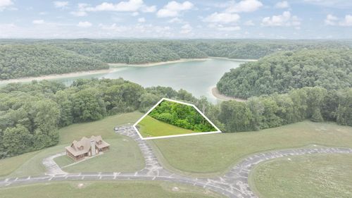 33 Peninsula Rd, Jamestown, KY, 42629 | Card Image