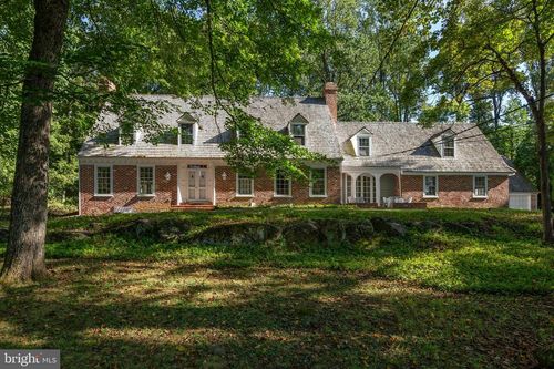 8 Foxchase Rd, MALVERN, PA, 19355-3441 | Card Image