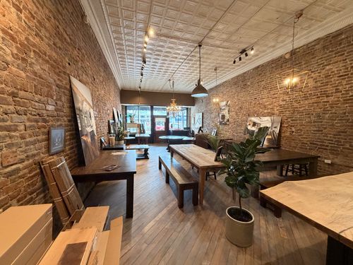 211 N 1st St, Pulaski, TN, 38478-2803 | Card Image