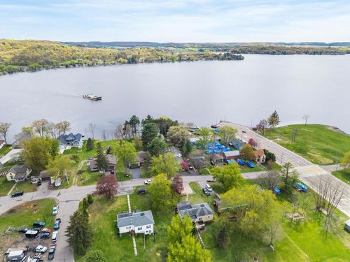 217 Palisade St, Merrimac, WI, 53561-9505 | Card Image