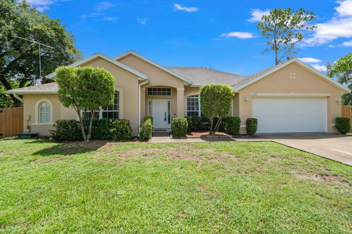 Heitzman Ave, Palm Bay, FL 32908