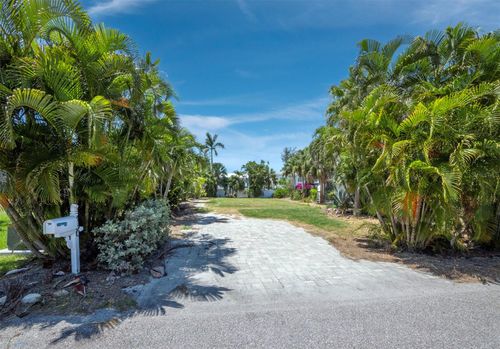 450 Firehouse Ct, LONGBOAT KEY, FL, 34228-1118 | Card Image