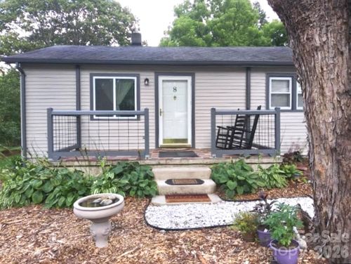 8 Linda Vista Dr, Asheville, NC, 28806-9501 | Card Image