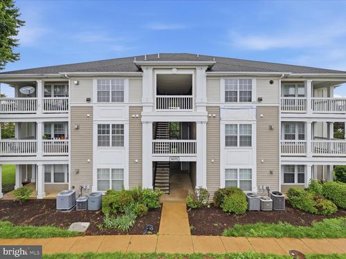 203-8091 Lacy Dr, MANASSAS, VA, 20109-7467 | Card Image