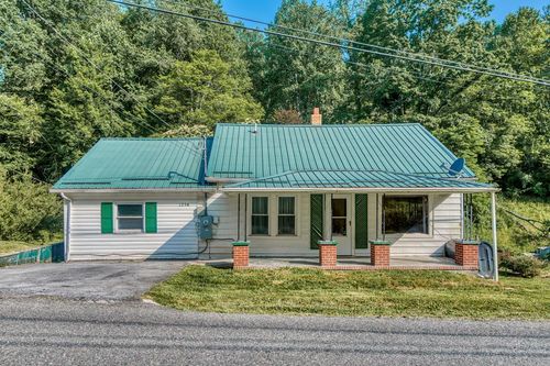 1256 Scratch Gravel Rd, Marion, VA, 24354-7042 | Card Image