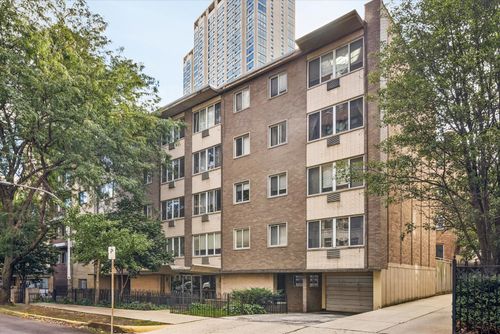 408-539 W Stratford Pl, Chicago, IL, 60657-2620 | Card Image