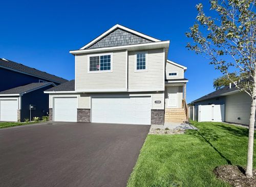 25868 Emerson Ct, Wyoming, MN, 55092-5501 | Card Image