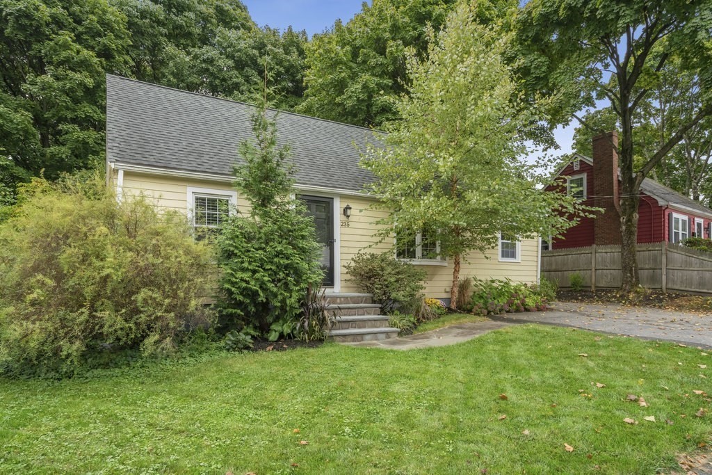 Green St, Stoneham, MA 02180