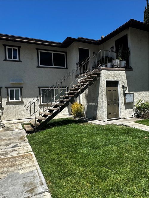 3925 S Ross St, Santa Ana, CA, 92707-5155 | Card Image