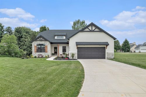 9075 Winterberry Dr, West Olive, MI, 49460-8426 | Card Image