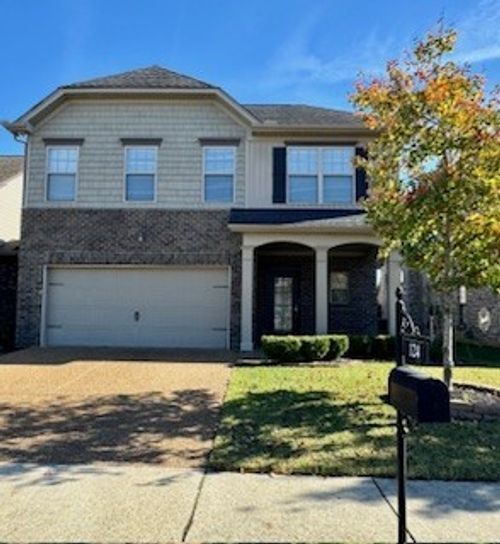 124 England Pl, Hendersonville, TN, 37075-3268 | Card Image