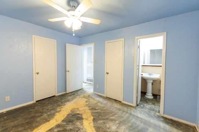 Master Bedroom | Image 19