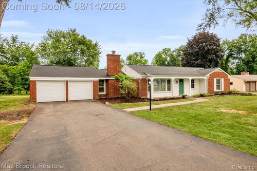 6695 Dartmoor Rd, West Bloomfield, MI, 48322-4318 | Card Image