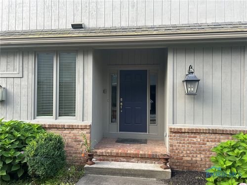 36 Woodforest Pkwy, Sylvania, OH, 43560-1880 | Card Image