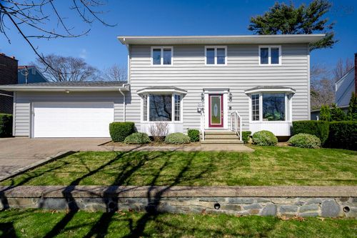 981 Beaufort Ave, Halifax, NS, B3H3X9 | Card Image