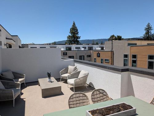 87-17-10740 Elm Cir, Saratoga, CA, 95070-4280 | Card Image