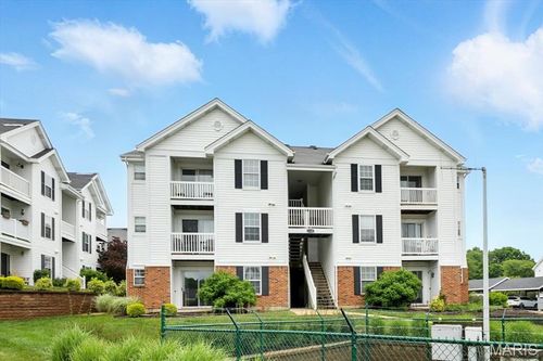 unit-h-16535 Victoria Crossing Dr, Wildwood, MO, 63040-1456 | Card Image