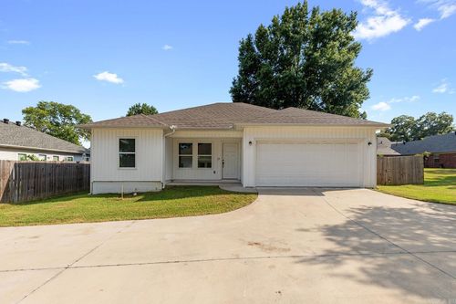 15 Woodhaven Dr, Cabot, AR, 72023-2505 | Card Image