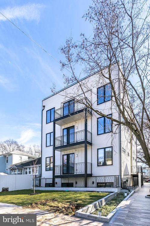 unit-3-1002 Rhode Island Ave Ne, WASHINGTON, DC, 20018-1847 | Card Image