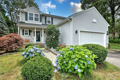 68 Benjamin Rd, East Haven, CT, 06513-1638 | Card Image